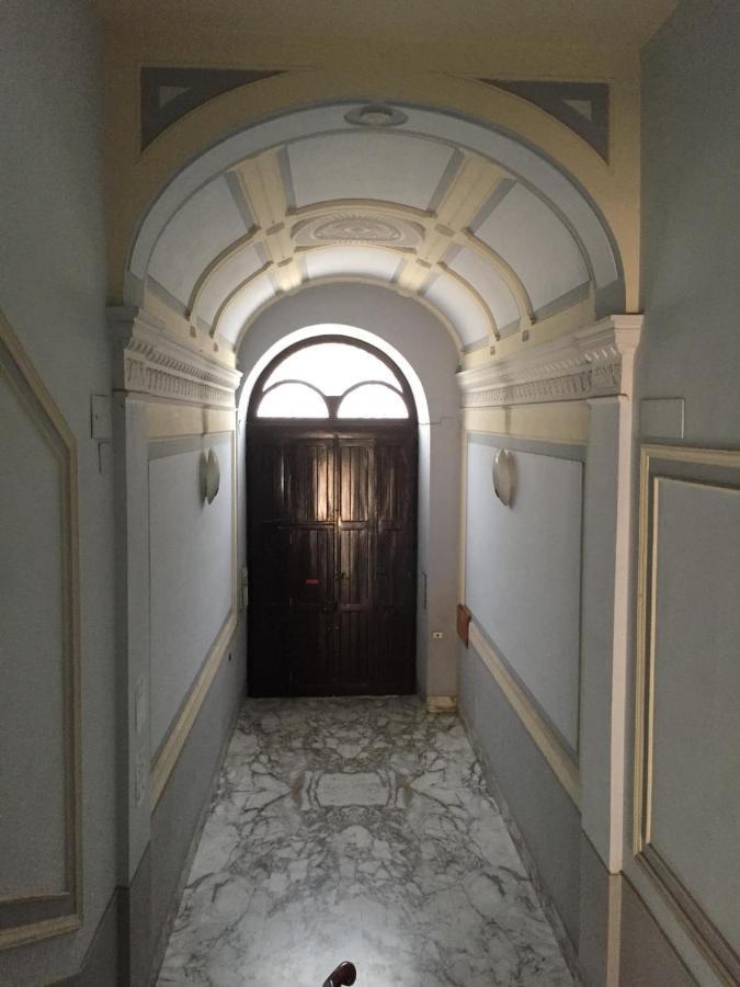 Terrazza Cavour Apartment Bari Exterior photo